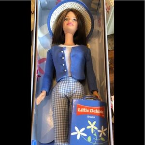 Little Debbie Barbie 2001/ firm price. R bundle